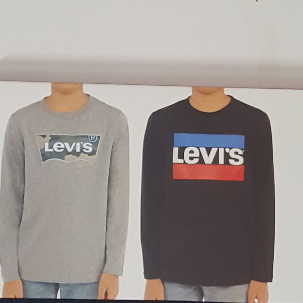 New Boy's Levi's T-Shirts Size M  Black / Gray